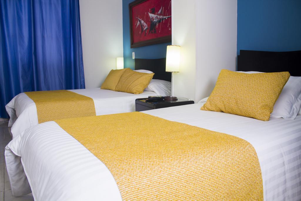 Hotel Plazuela Real Bucaramanga Szoba fotó